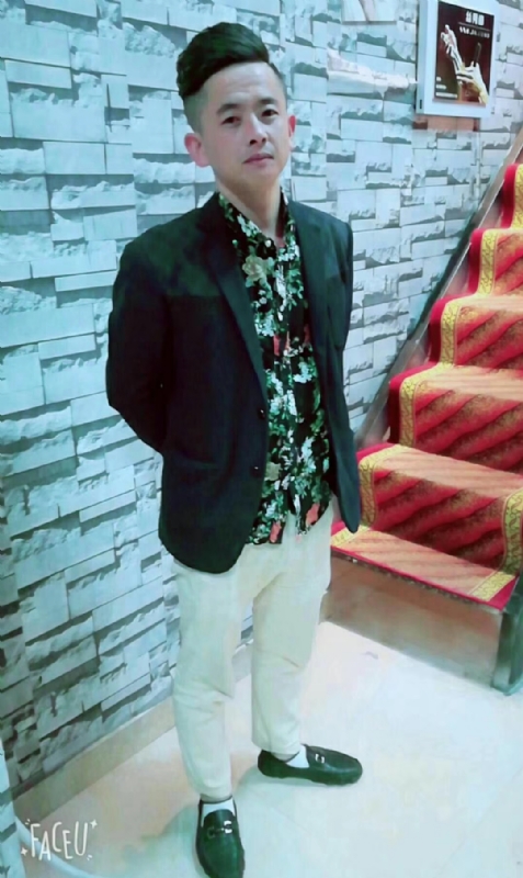 男人三十而立的第一张照片--南充相亲服务中心