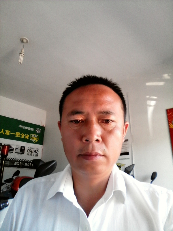 左手的第一张照片--南充相亲服务中心