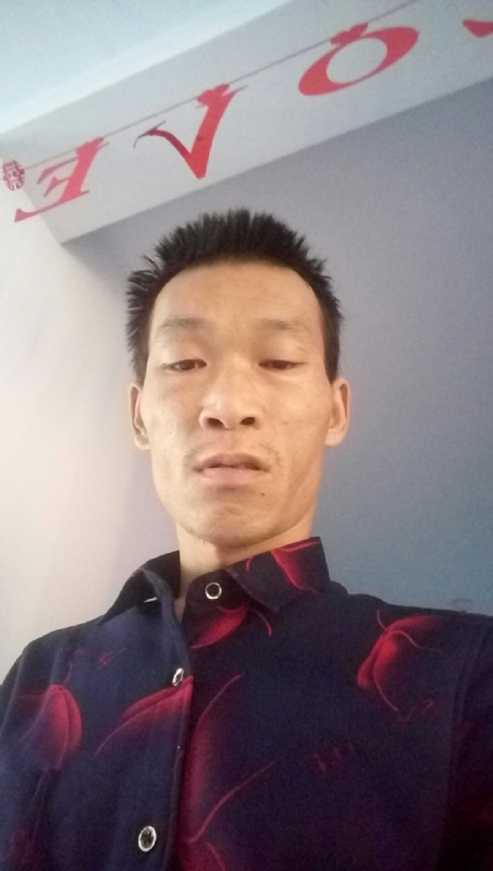 向阳的第一张照片--南充相亲服务中心