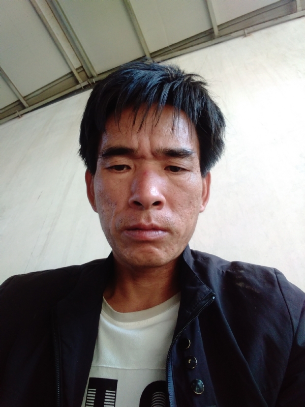 项斌的第一张照片--南充相亲服务中心