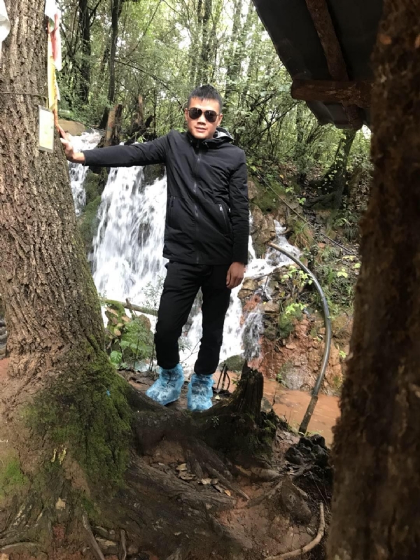 譕忄的第一张照片--南充相亲服务中心