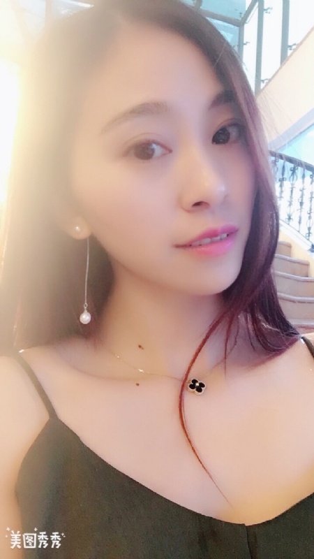 隨風的云的第一张照片--南充相亲服务中心