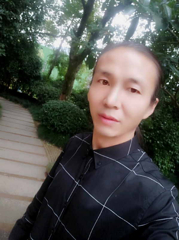 北方的狼的第一张照片--南充相亲服务中心