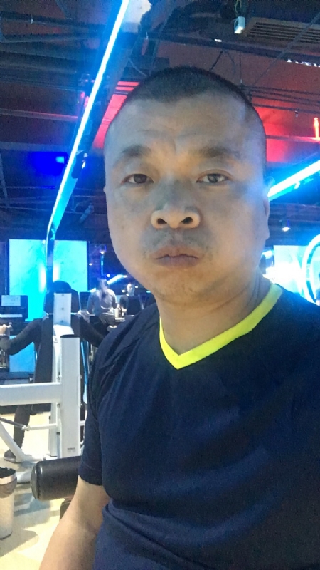 奋斗的第一张照片--南充相亲服务中心