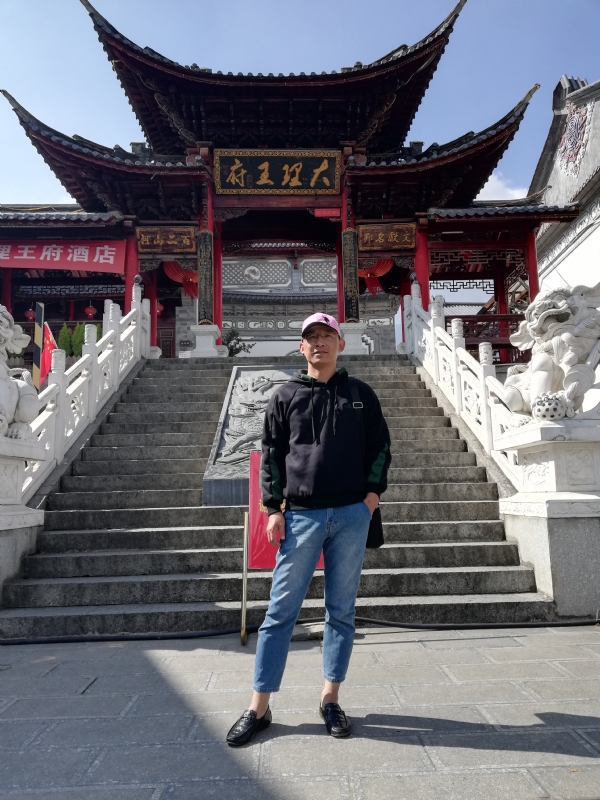 旧事离人的第一张照片--南充相亲服务中心