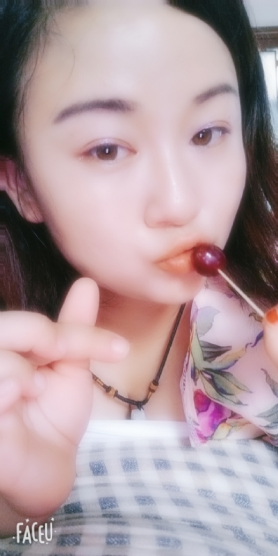 霸气璐妞的第一张照片--南充相亲服务中心