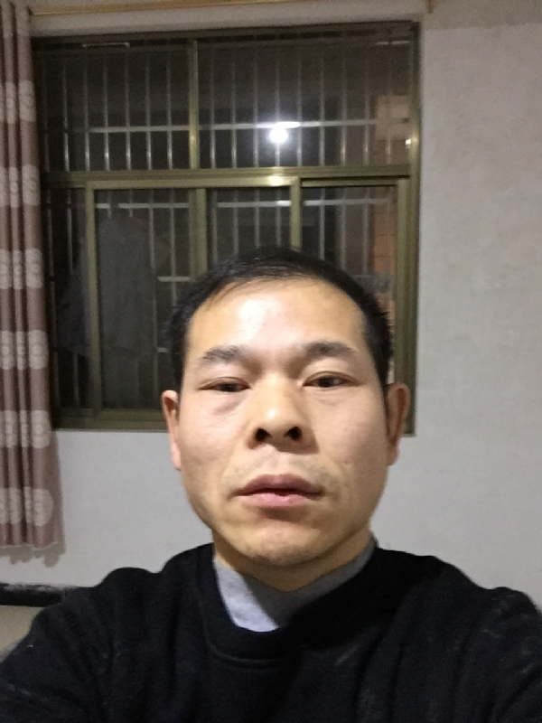 徐徐清风的第一张照片--南充相亲服务中心