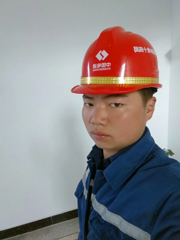 小公牛的第一张照片--南充相亲服务中心