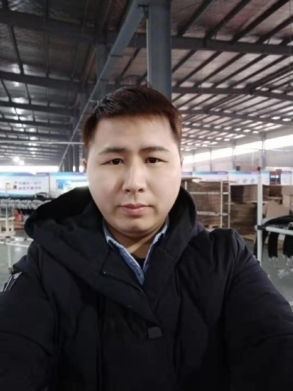 刀锋的第一张照片--南充相亲服务中心