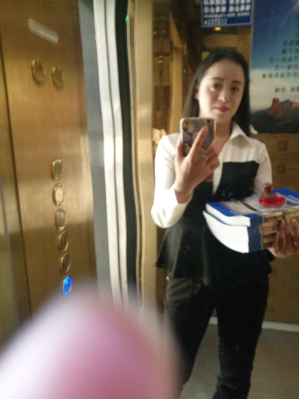 铿锵玫瑰的第一张照片--南充相亲服务中心