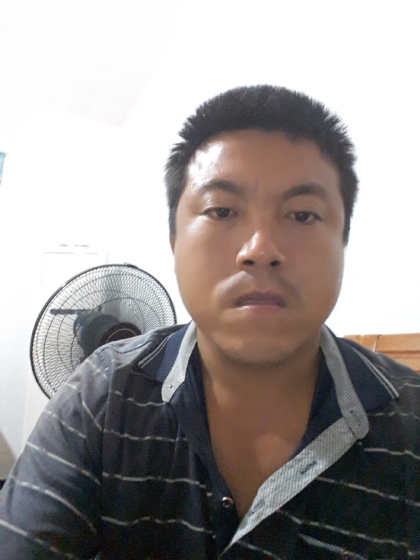 孤独的人的第一张照片--南充相亲服务中心