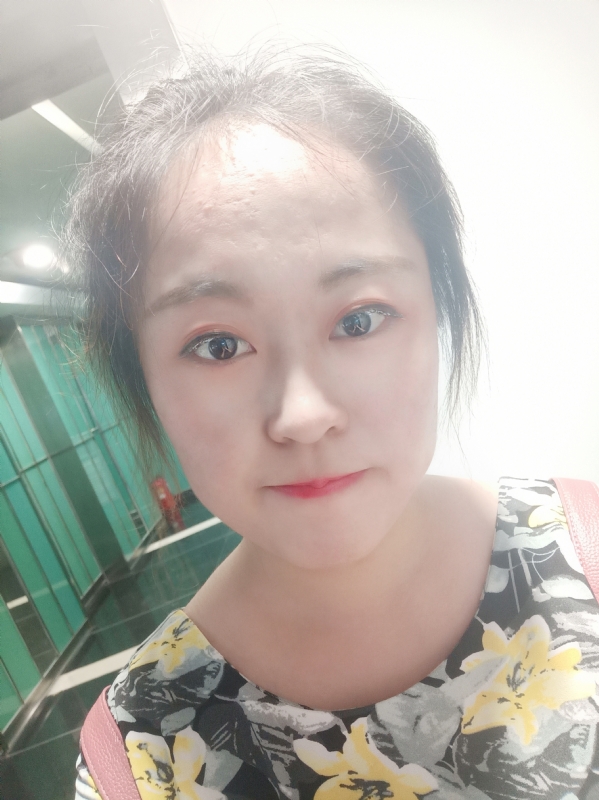 小花伞的第一张照片--南充相亲服务中心