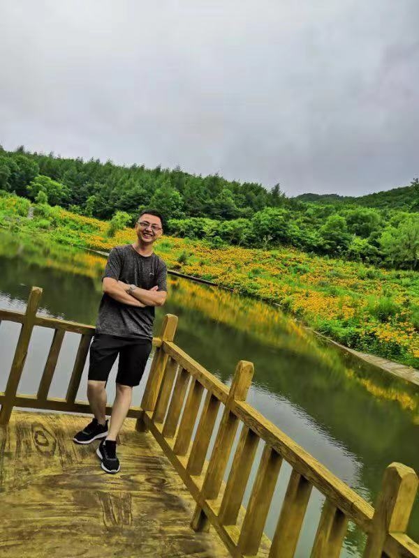 正能量的第三张照片--南充相亲服务中心