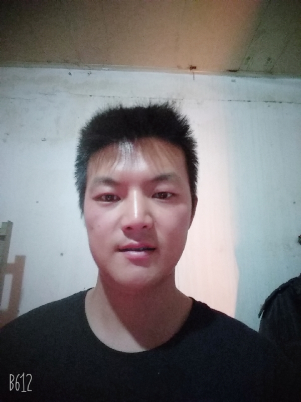 风轻云淡的第一张照片--南充相亲服务中心