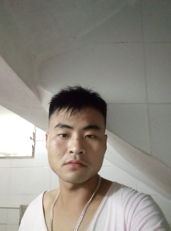 落叶知秋的第一张照片--南充相亲服务中心