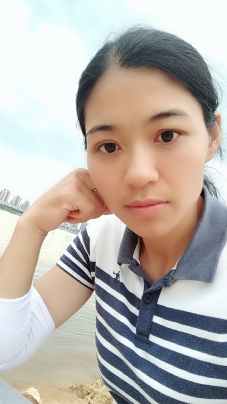 梅子的第一张照片--南充相亲服务中心