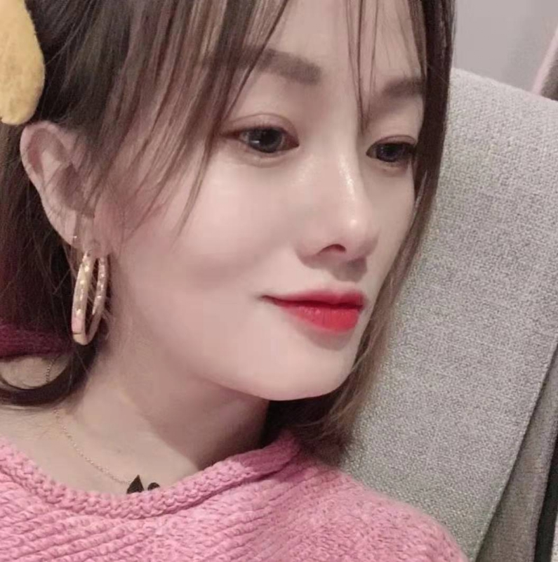 微醺的笑容的第一张照片--南充相亲服务中心