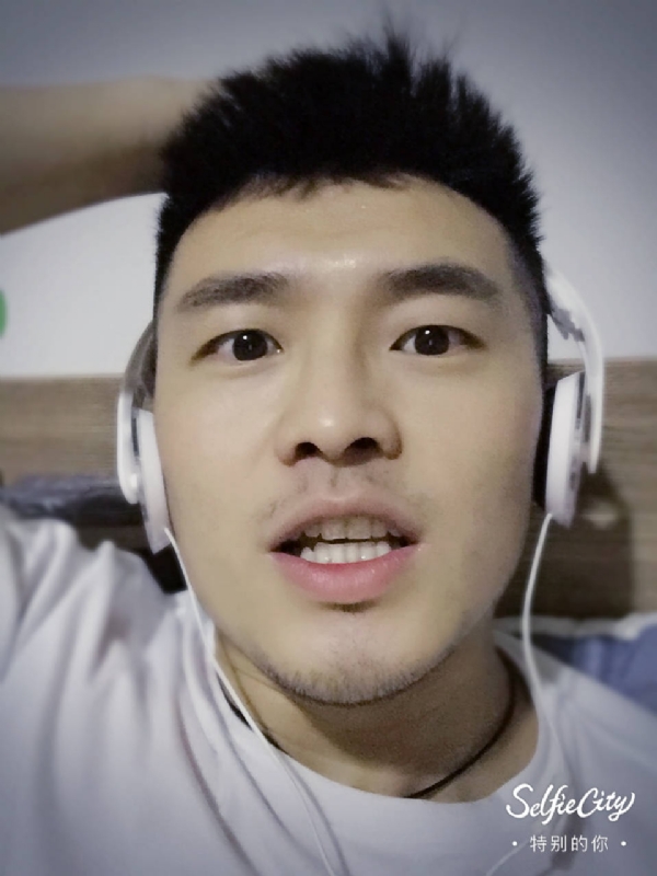开心最好的第一张照片--南充相亲服务中心