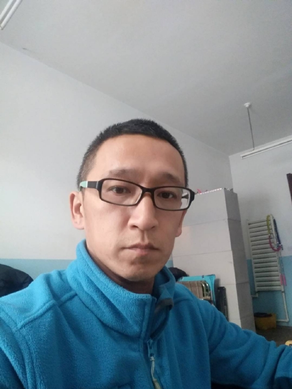 晓峰的第三张照片--南充相亲服务中心