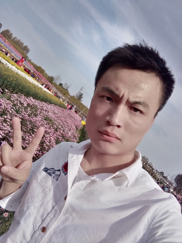 心碎无痕的第二张照片--南充相亲服务中心