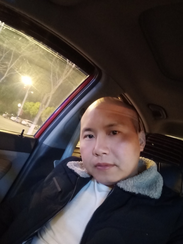 平平淡淡的第一张照片--南充相亲服务中心