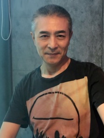 拥抱明天的第一张照片--南充相亲服务中心