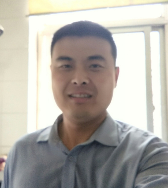 李伟的第一张照片--南充相亲服务中心