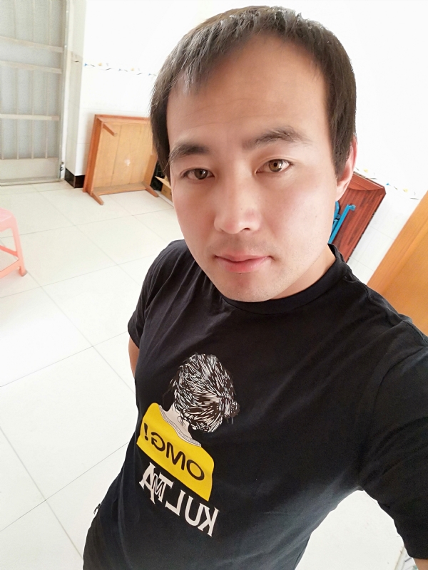 东海龙王的第二张照片--南充相亲服务中心