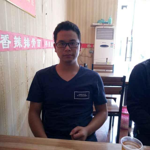 会哭的星星的第一张照片--南充相亲服务中心
