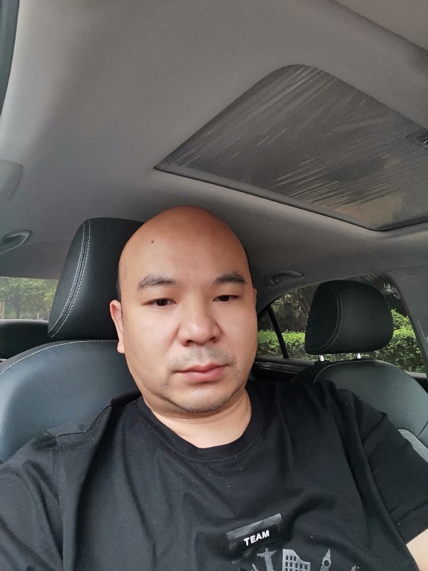 爷们已经老了的第一张照片--南充相亲服务中心