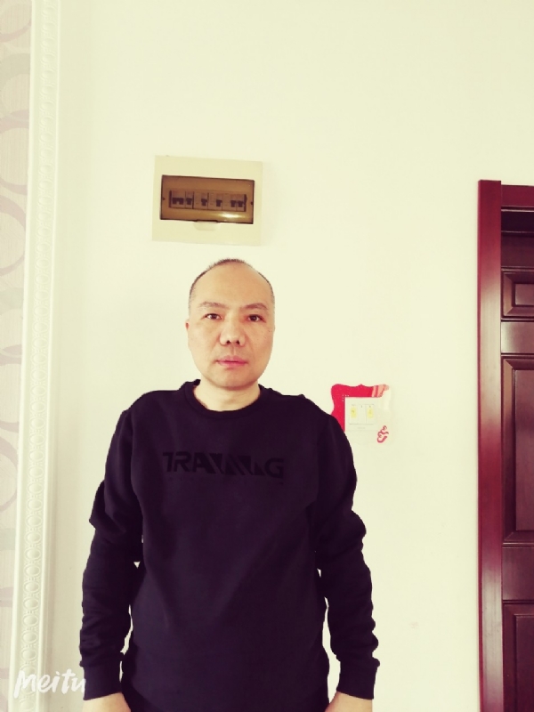 酒香四溢的第一张照片--南充相亲服务中心