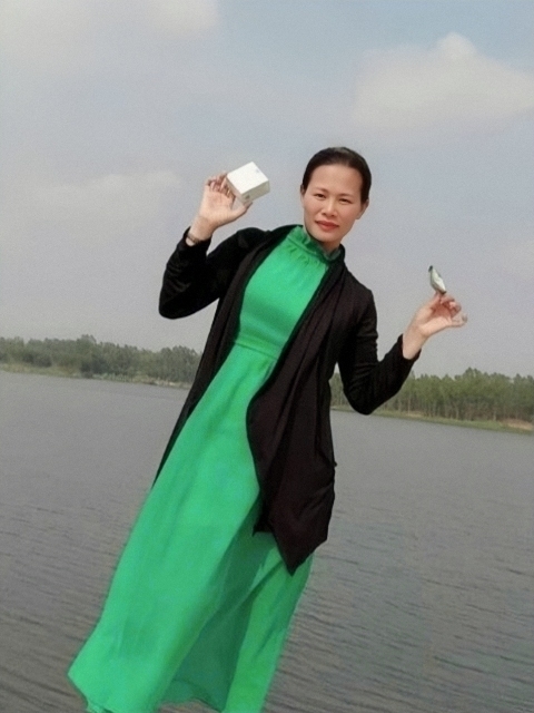 李梅的第三张照片--南充相亲服务中心