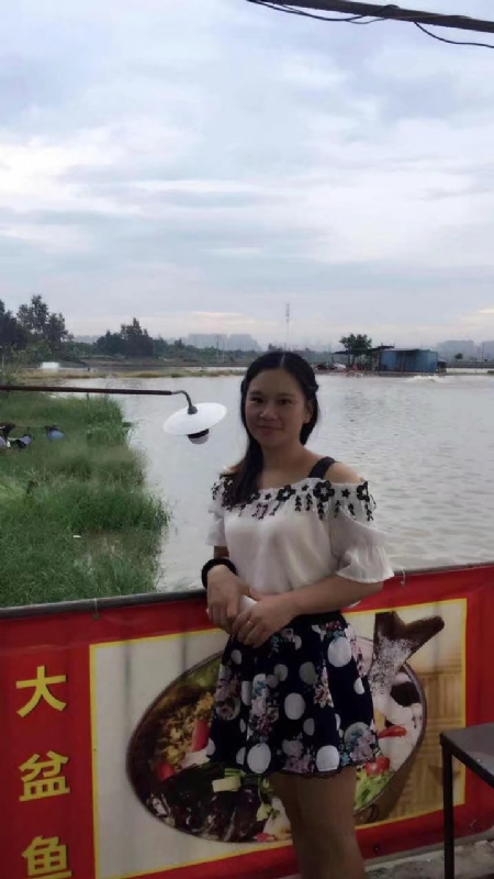 莹莹的第一张照片--南充相亲服务中心