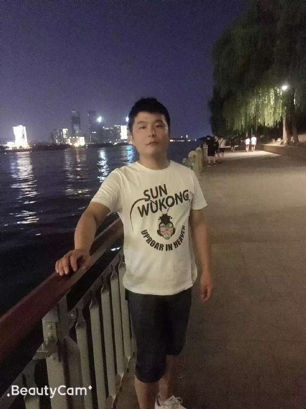 古月的第二张照片--南充相亲服务中心