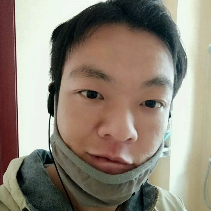 泡沫哭泣的第一张照片--南充相亲服务中心