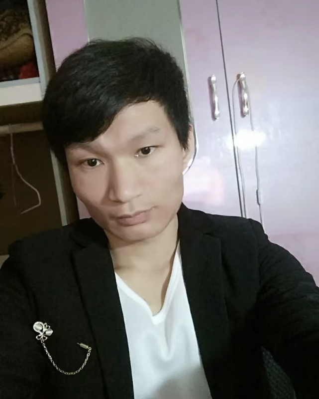 季绍伟的第二张照片--南充相亲服务中心