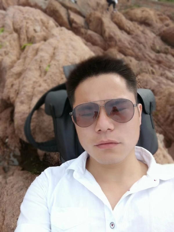 易听的第一张照片--南充相亲服务中心