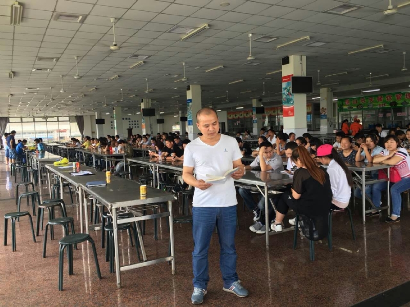 人在旅途的第二张照片--南充相亲服务中心