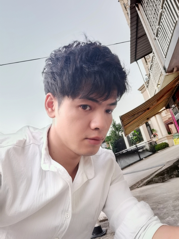 幕后老板的第一张照片--南充相亲服务中心