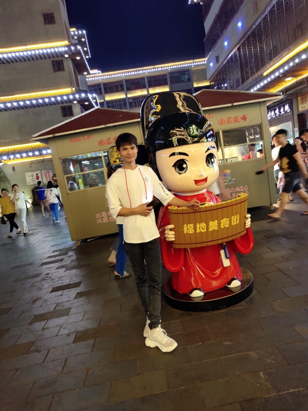 圆嘟嘟的瘦子的第一张照片--南充相亲服务中心