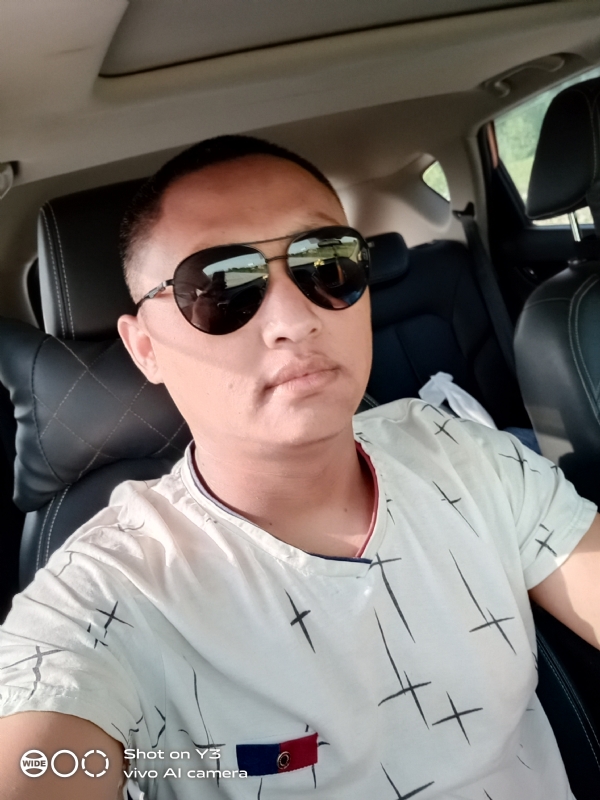 寻缘的第一张照片--南充相亲服务中心