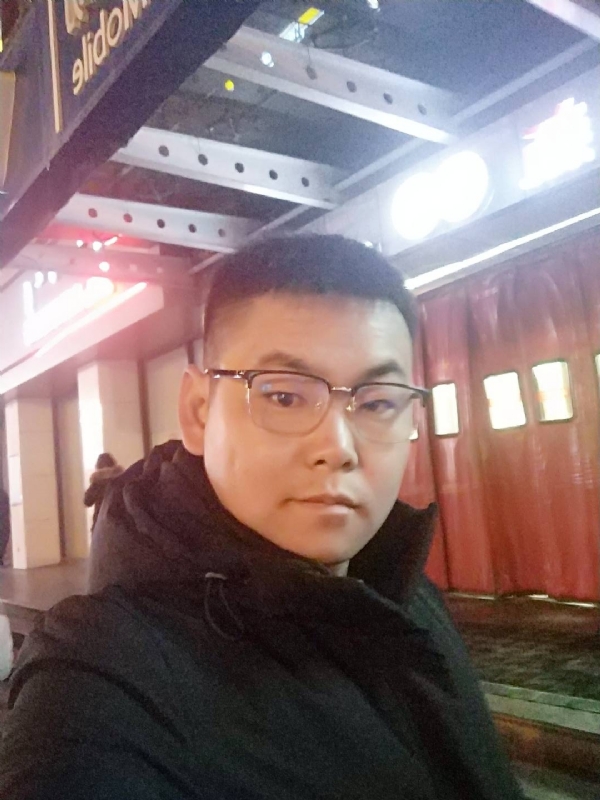杜跃龙的第二张照片--南充相亲服务中心
