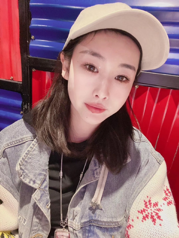 玲珑的第一张照片--南充相亲服务中心