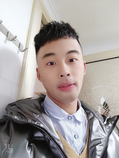 幼稚鬼的第一张照片--南充相亲服务中心