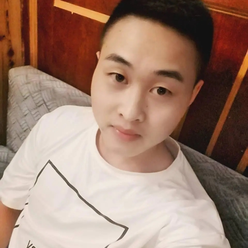 娃娃脸小爸爸的第二张照片--南充相亲服务中心