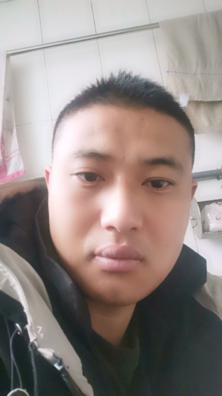 烟花再美不过瞬间的第一张照片--南充相亲服务中心