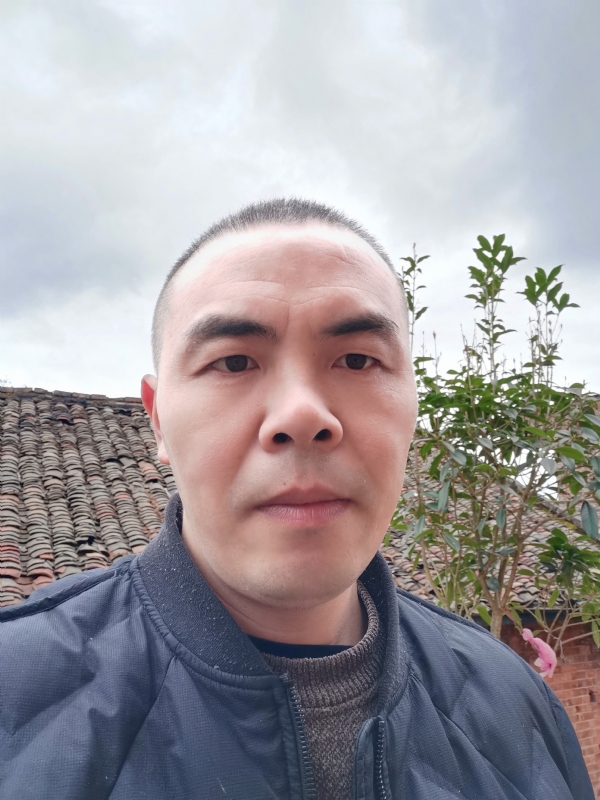 无悔的第一张照片--南充相亲服务中心