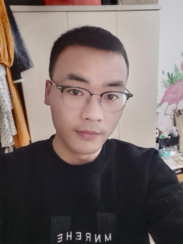 寻一个人的第一张照片--南充相亲服务中心
