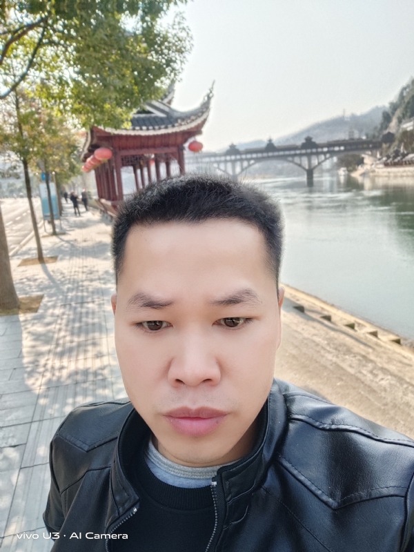 啊锦的第二张照片--南充相亲服务中心