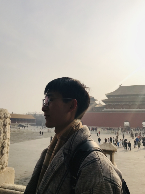 夏侯醉平的第一张照片--南充相亲服务中心